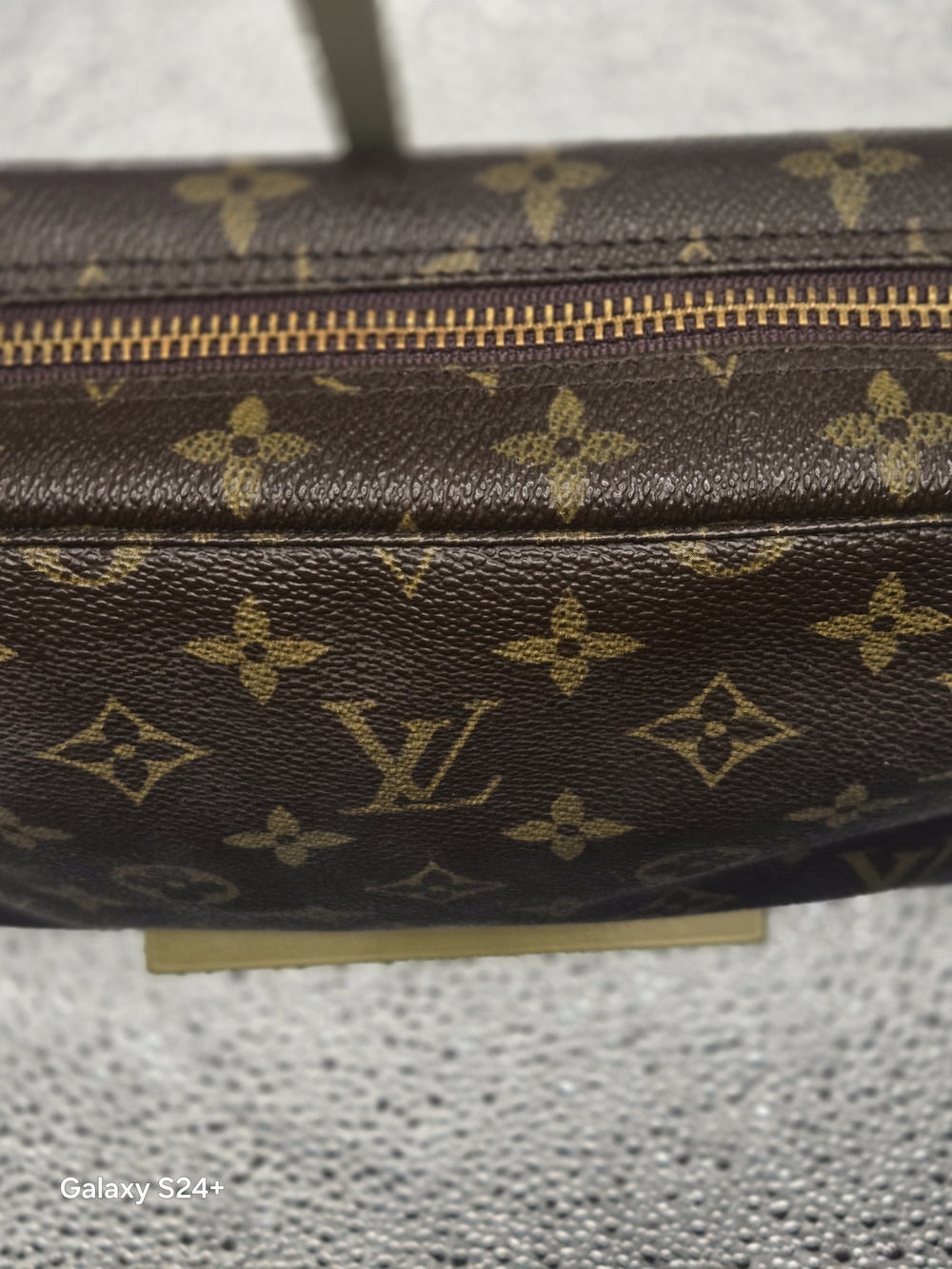 ✨ Authentic Louis Vuitton Monogram Cosmetic Pouch Trousse 23 ✨ - Picture 3 of 8